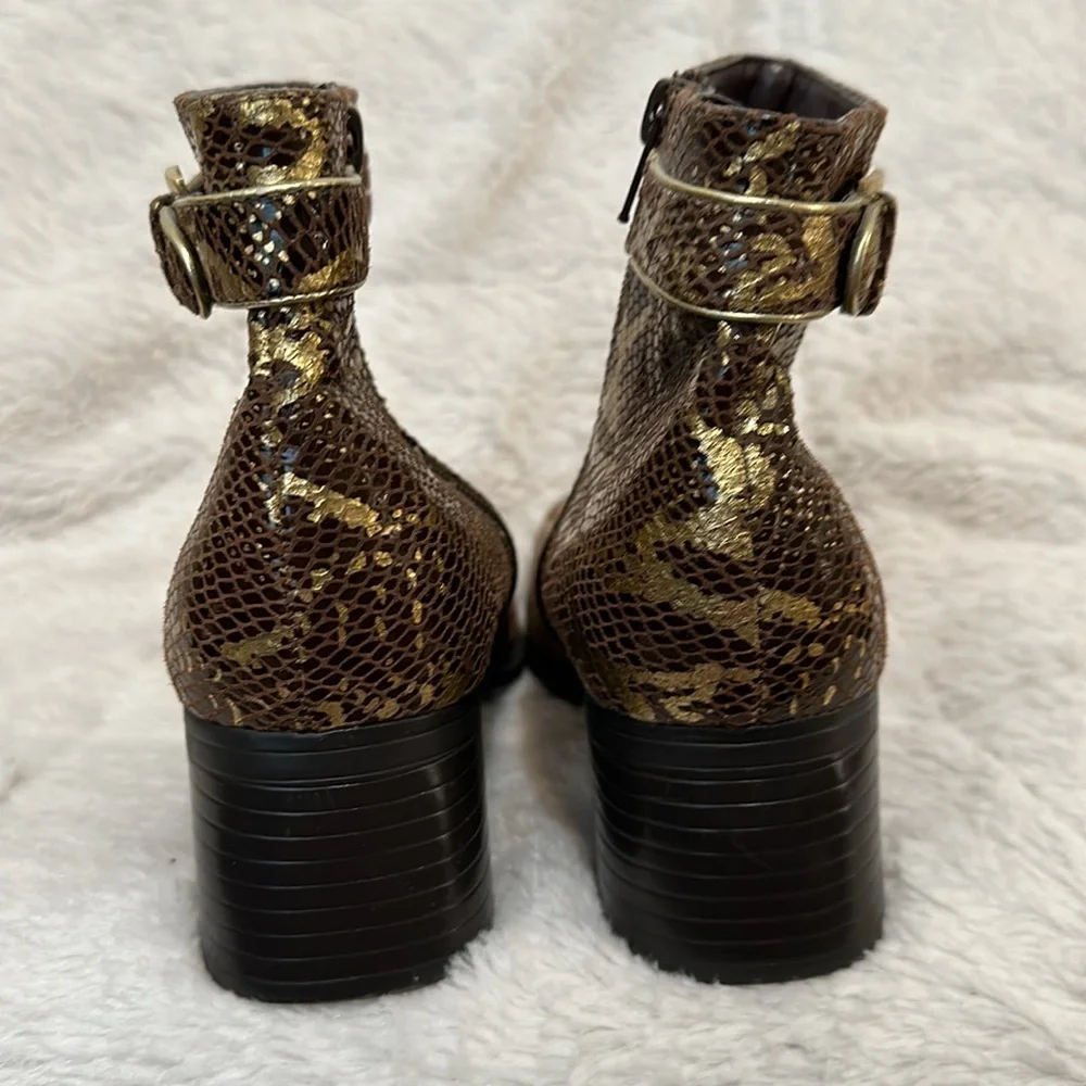 Womens AJ Valenci for Comfort Briwn and Gold Snakeskin Booties 7.5M - Picture 3 of 7